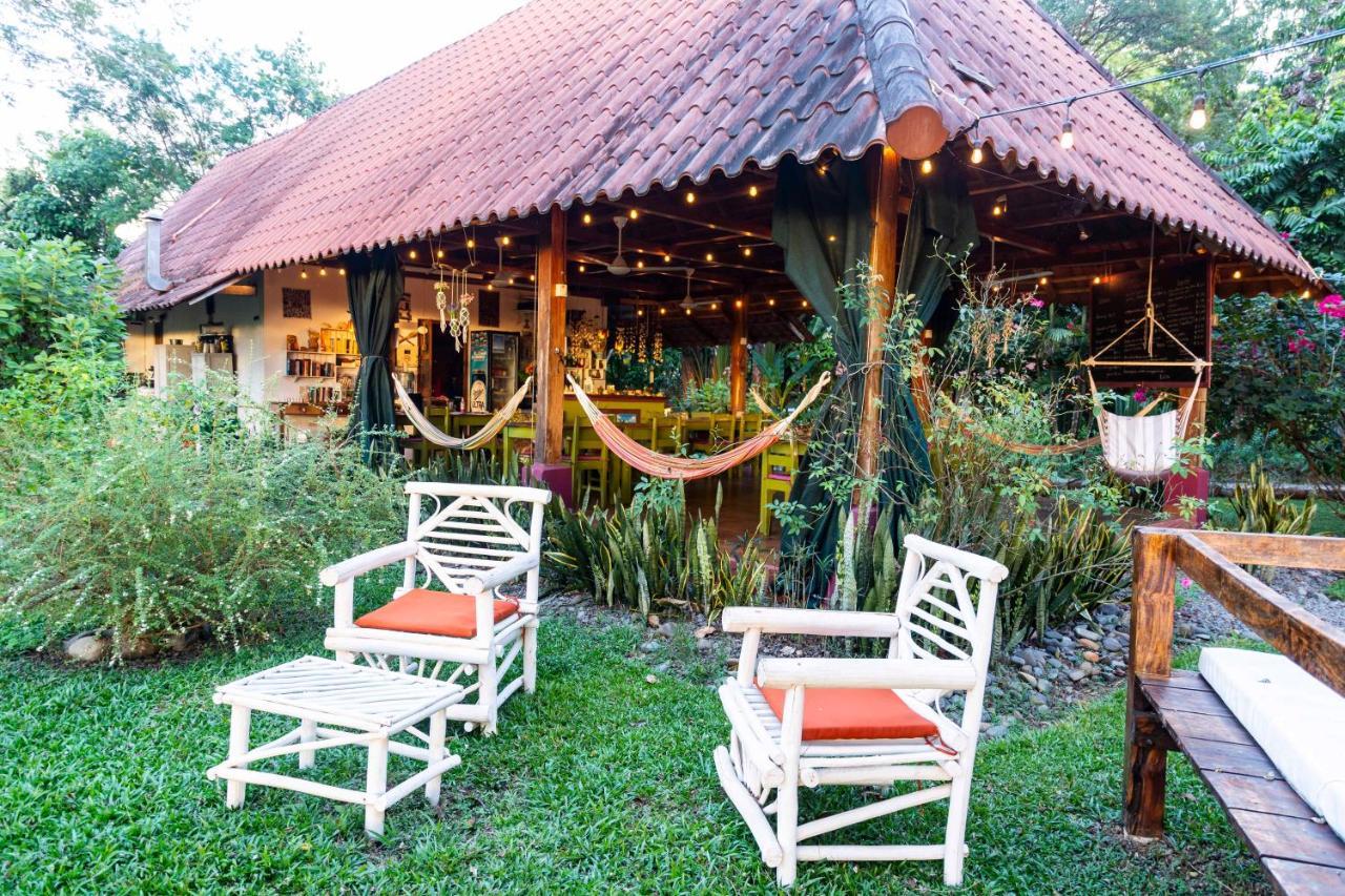 Naturalmente Boutique Bungalows Y Cocina Mediterranea Las Lajas  Eksteriør bilde